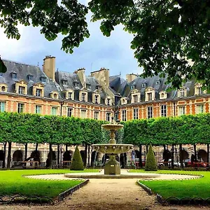 studio-marais-rue-saint-paul.fr-paris.fr/